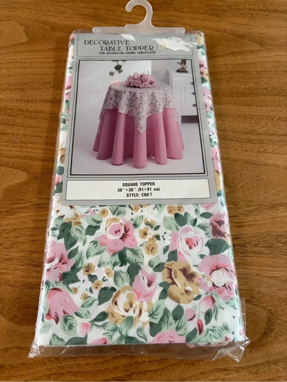 NIP Decorative Floral Square Table Topper